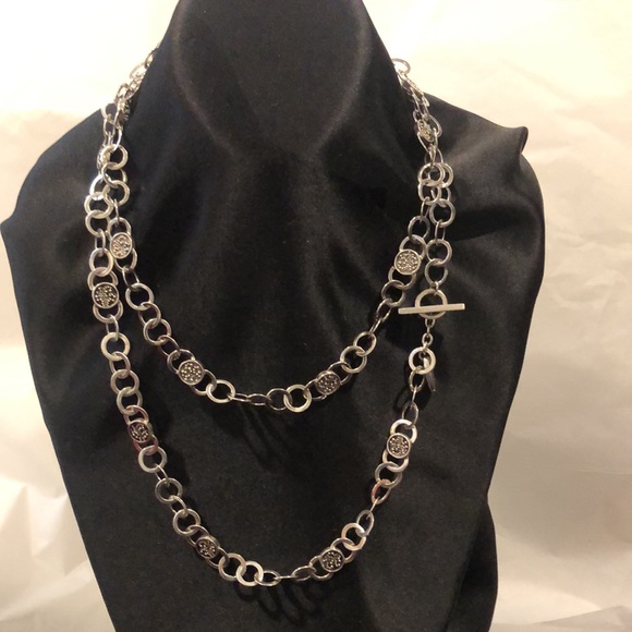 Two LOIS HILL Sterling Silver Round Link Granulated Station Toggle Necklaces - Picture 9 of 14